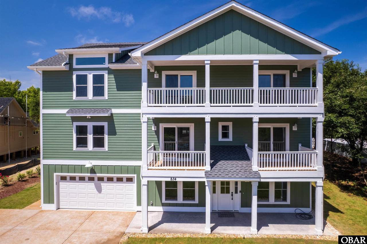 834 Hunt Club Drive - Photo 1