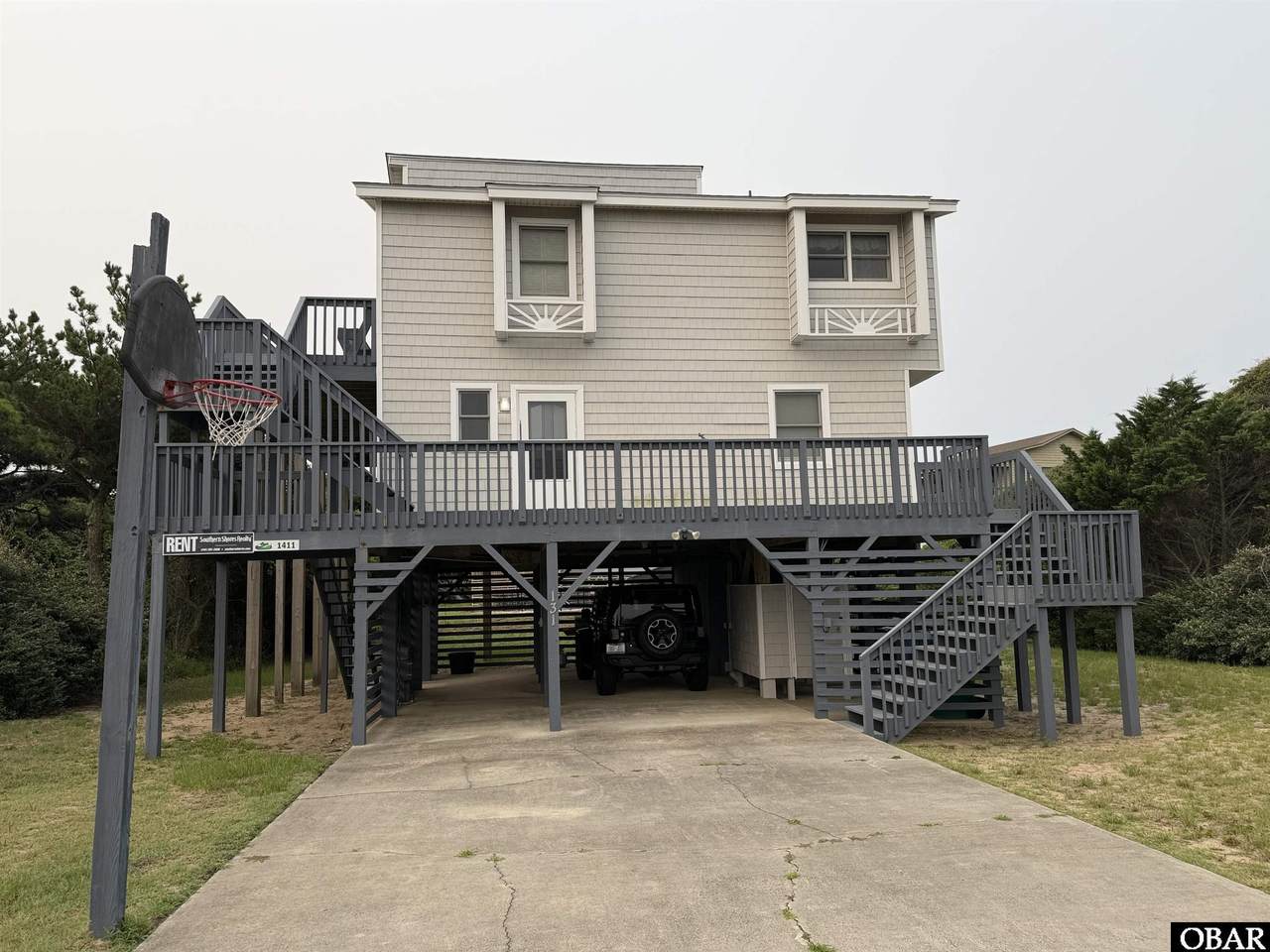 131 Seabreeze Drive - Photo 1