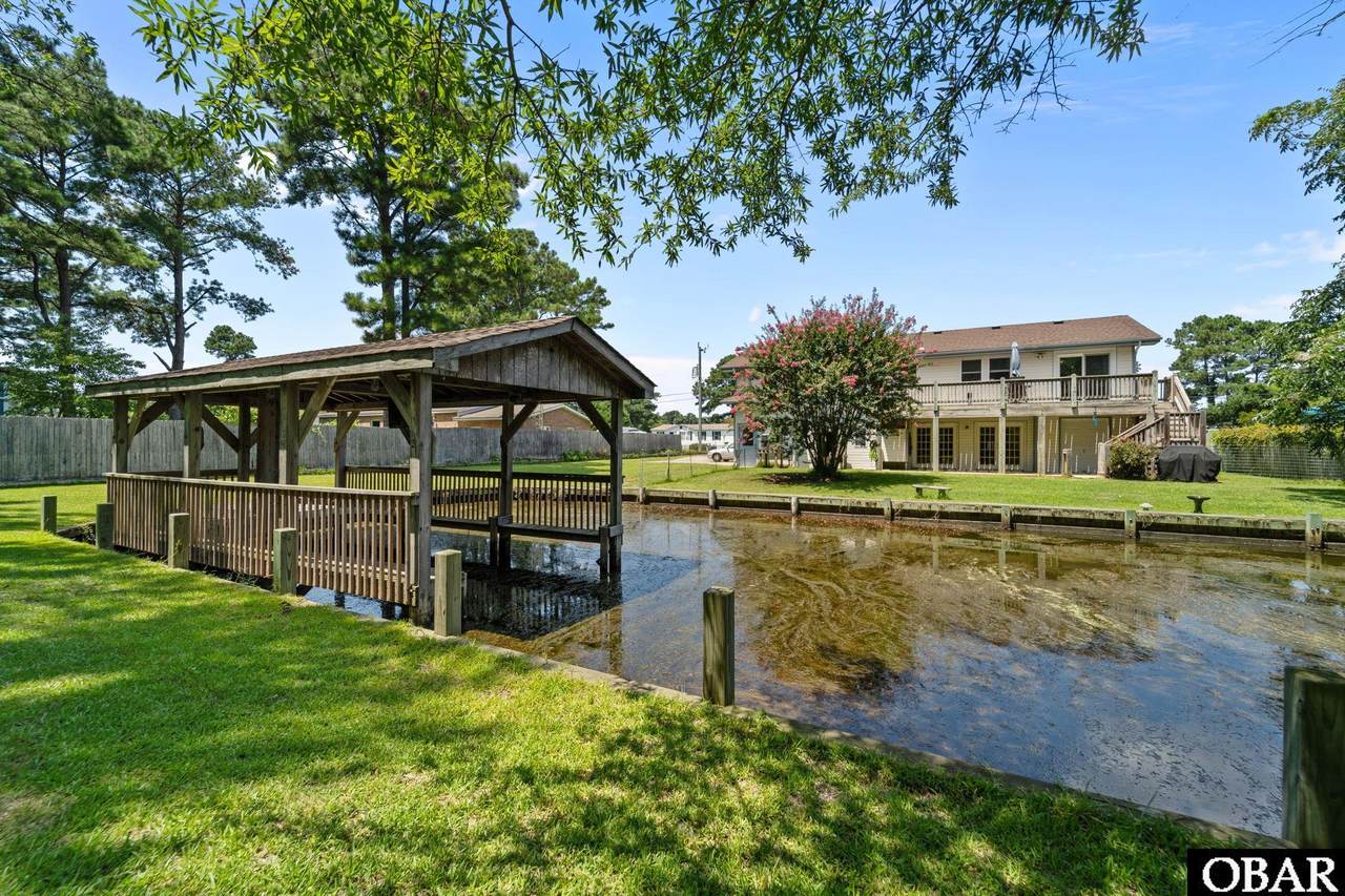 136 Edgewater Drive - Photo 1