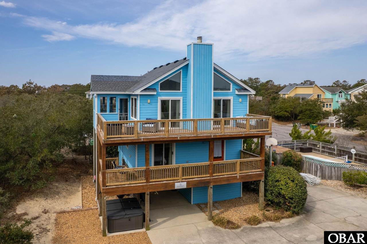 762 Lakeshore Court - Photo 1