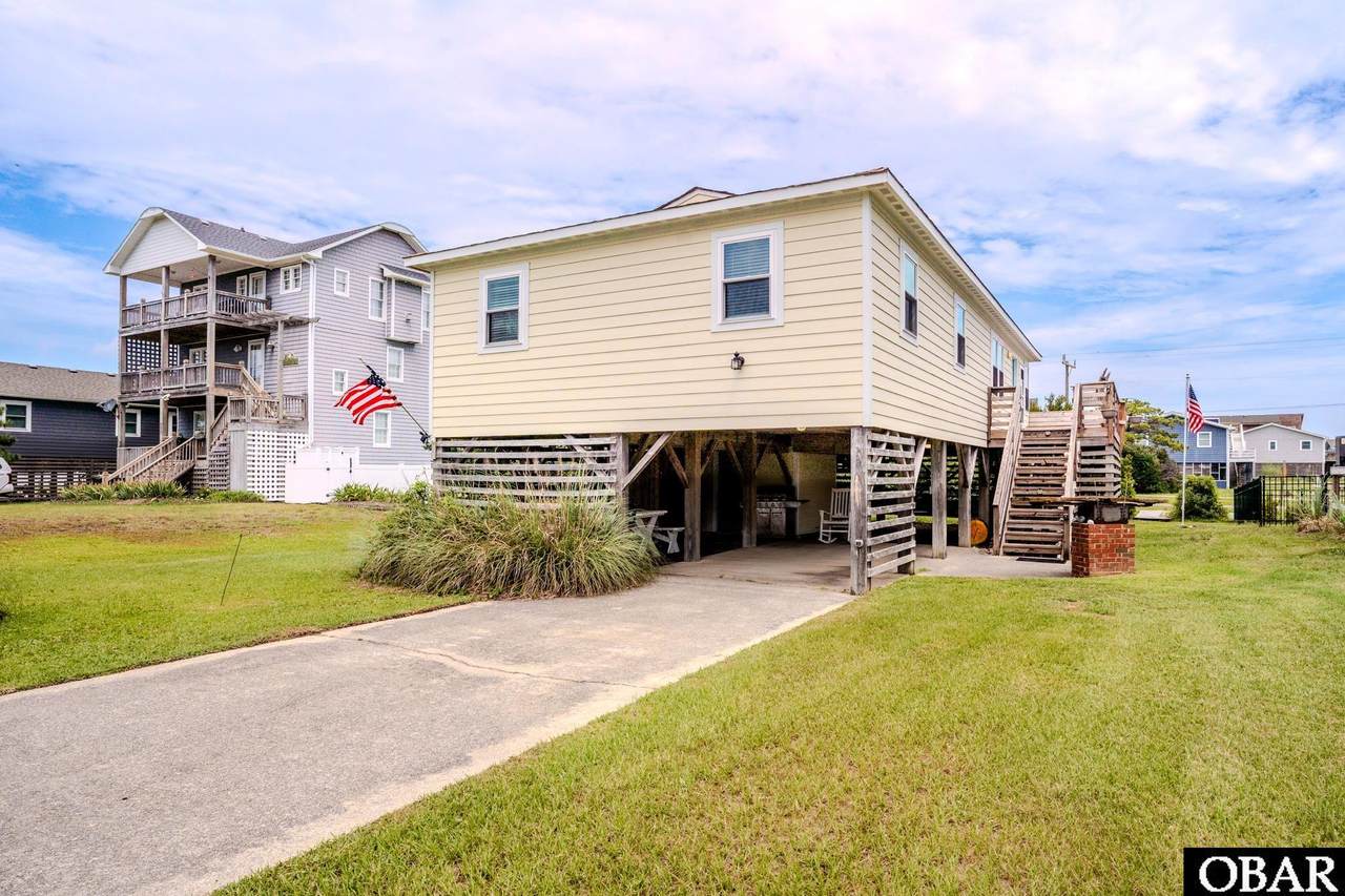 10107 Colony South Drive - Photo 1