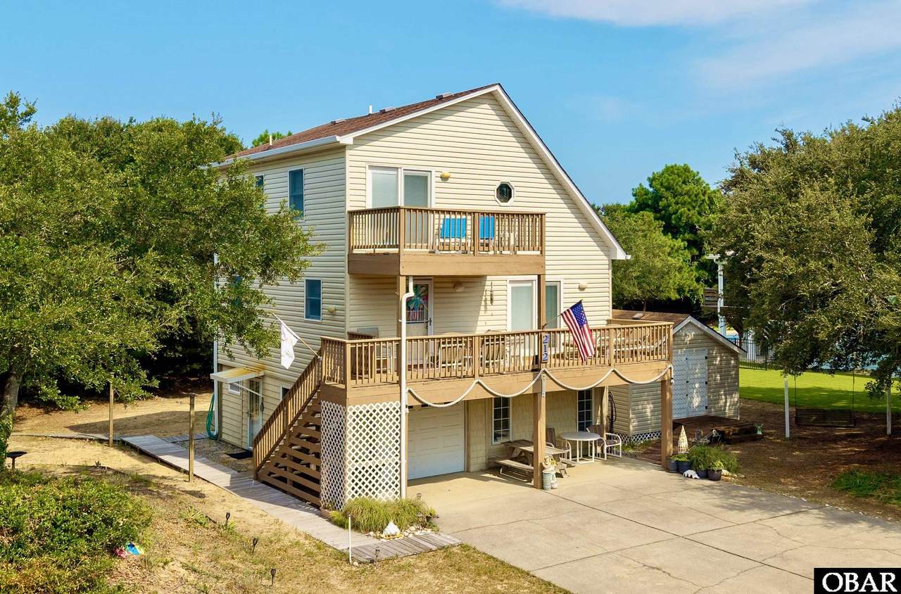 212 Beacon Drive - Photo 1