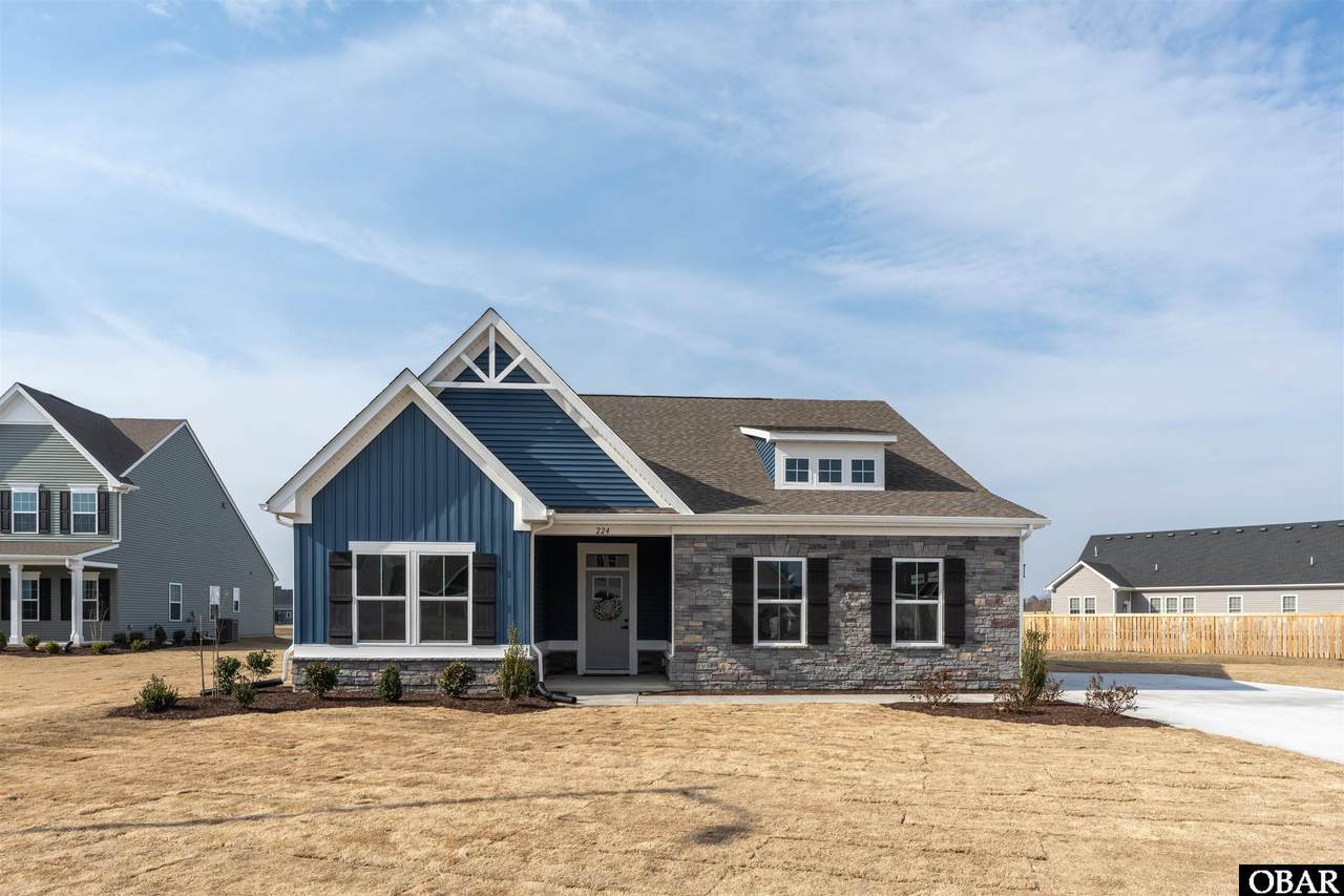 224 Pleasant Drive - Photo 1