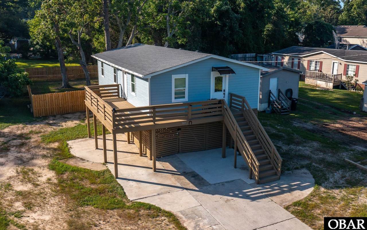 717 Fernando Street - Photo 1