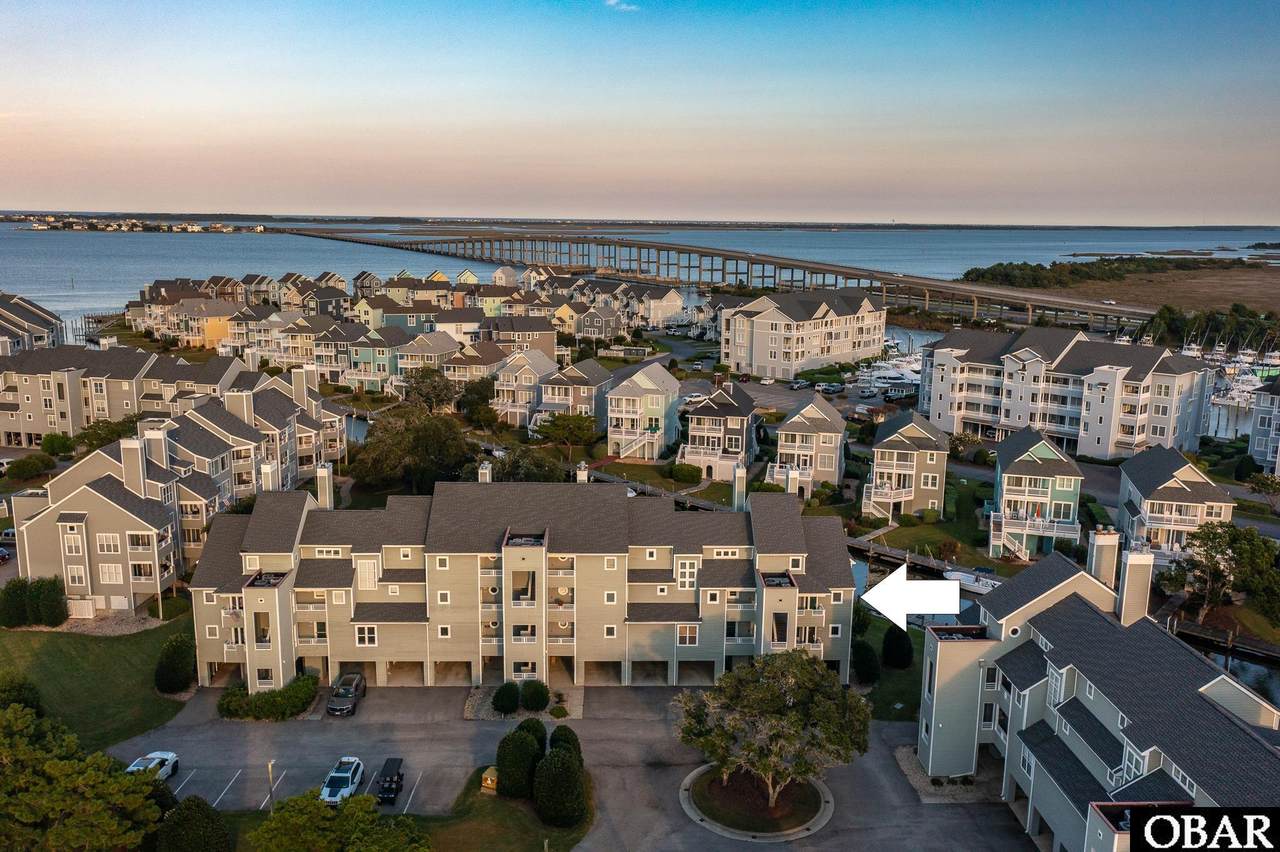 421 Pirates Way - Photo 1