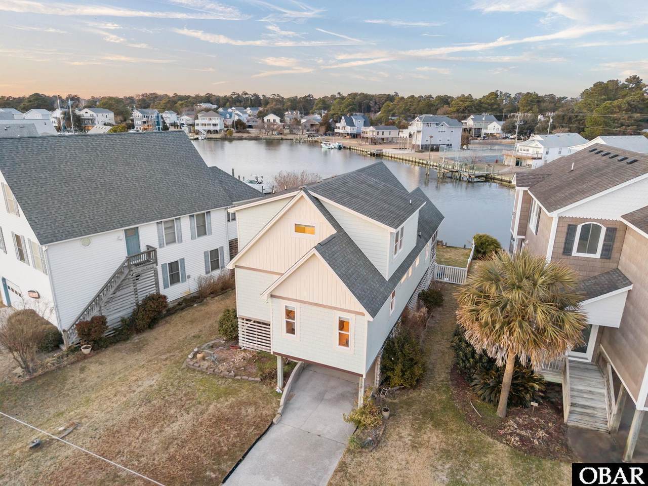 204 Soundview Drive - Photo 1