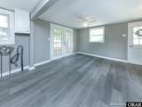 204 Pinewood Ave - Photo 13