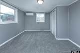 204 Pinewood Ave - Photo 3