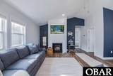 211 Sir Richard East - Photo 4