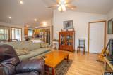 207 Sir Richard East - Photo 15