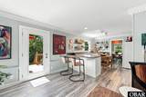 1086 Burnside Road - Photo 18
