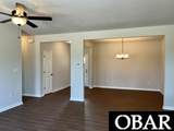 208 Halifax Court - Photo 4