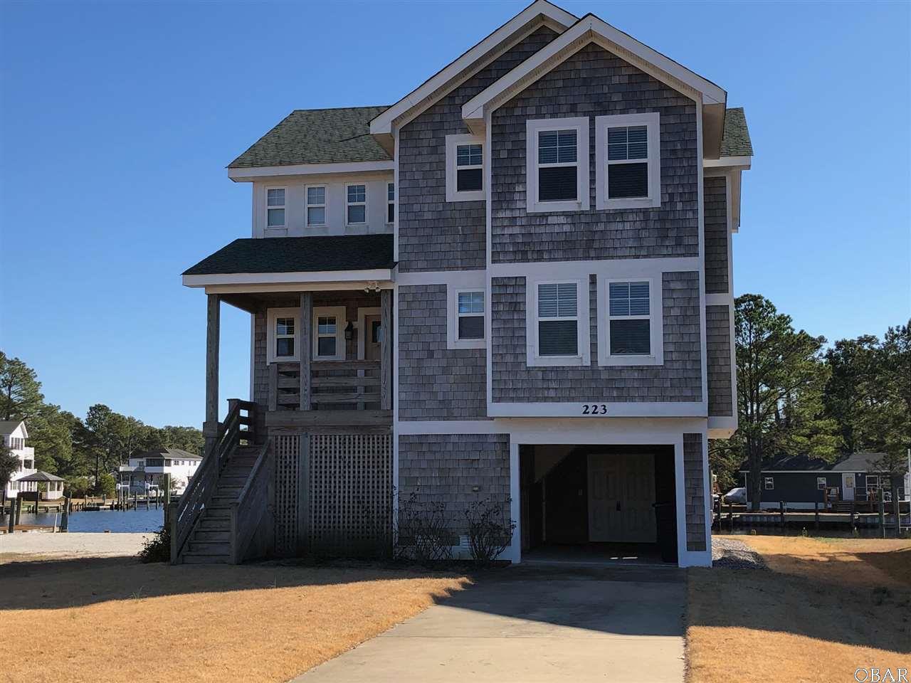 223 Roanoke Drive - Photo 1