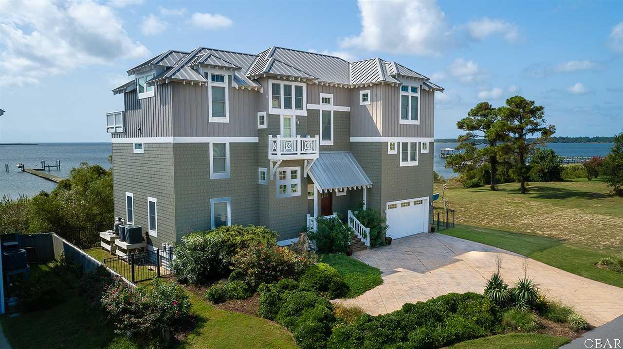 2916 Bay Drive - Photo 1