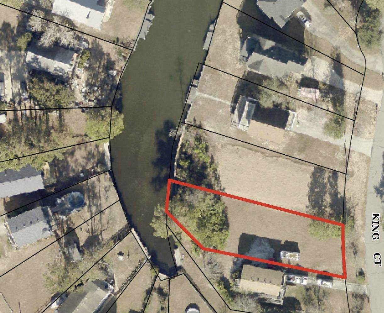 105 King Court - Photo 1