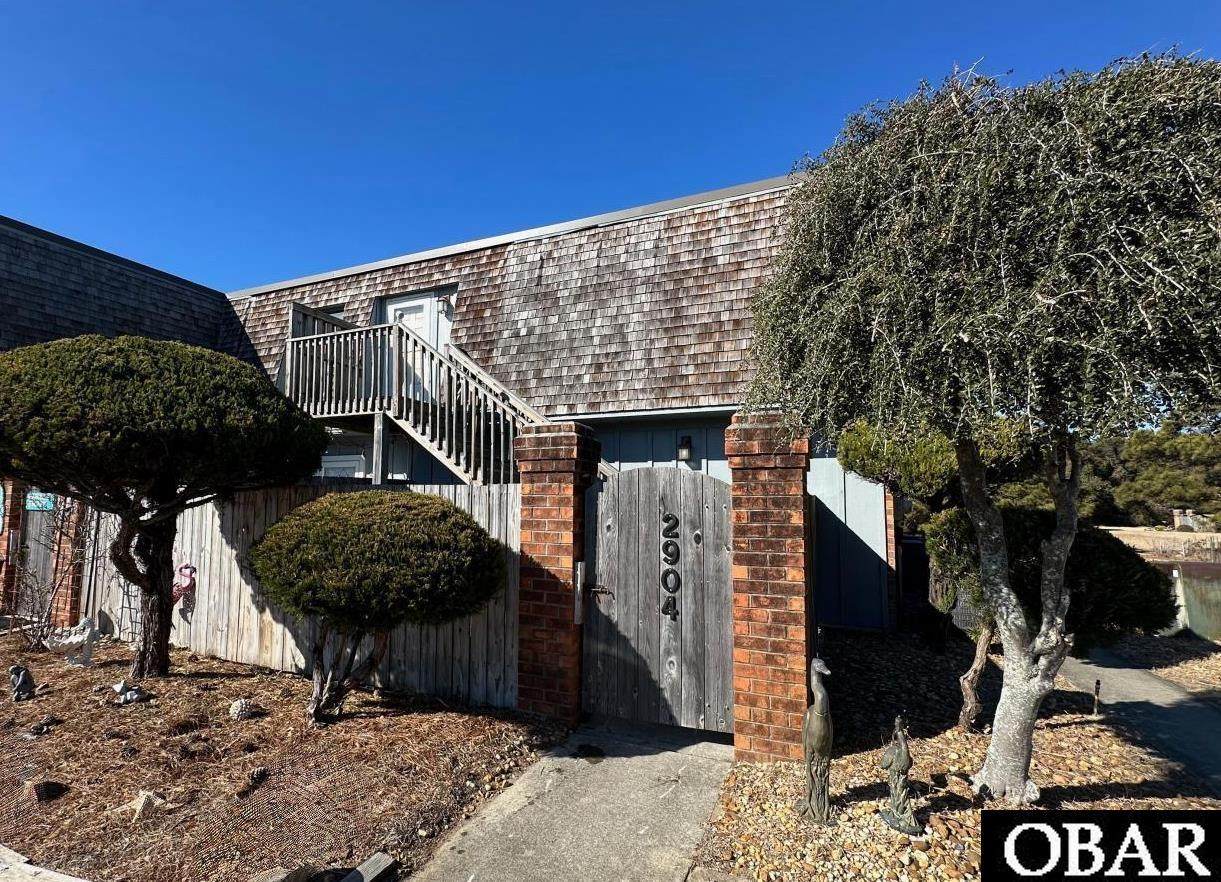 2904 Seahorse Court - Photo 1