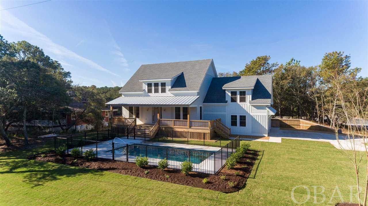 2 Circle Drive - Photo 1