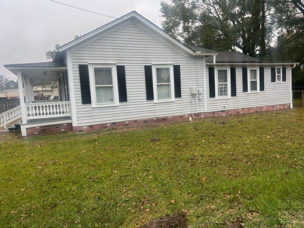 104 Middle Street - Photo 1