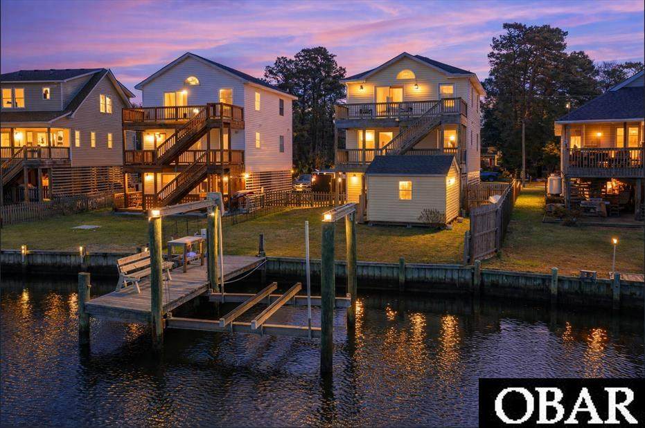 422 Harbour View Drive - Photo 1