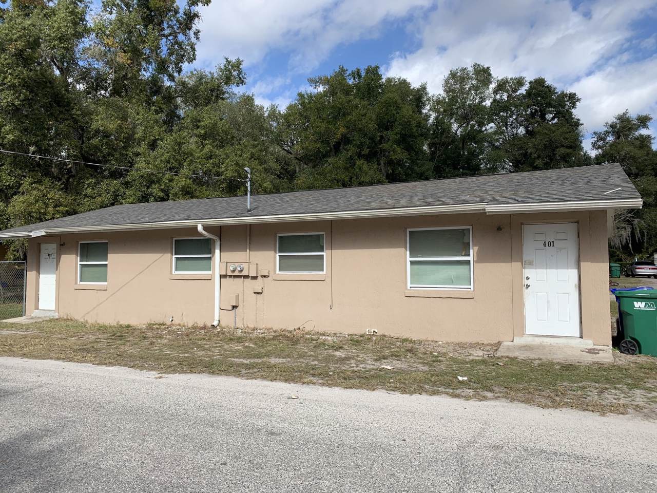 403 Terry Street - Photo 1