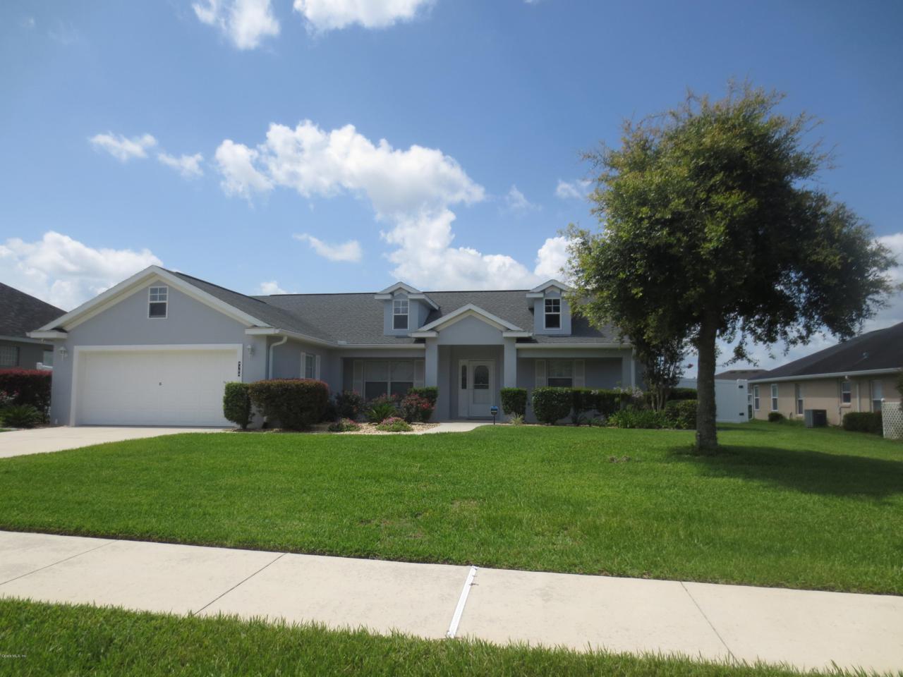 4724 33rd Street - Photo 1