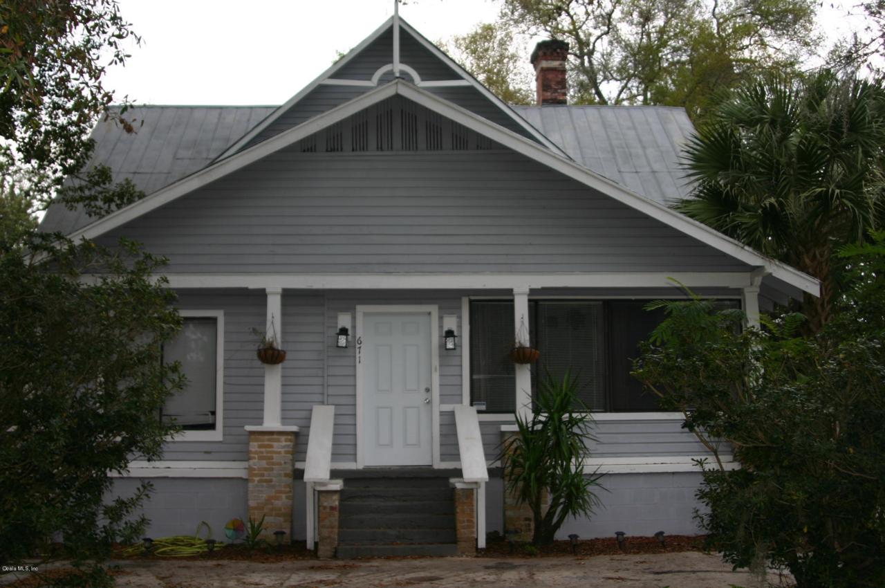671 Pennsylvania Avenue - Photo 1