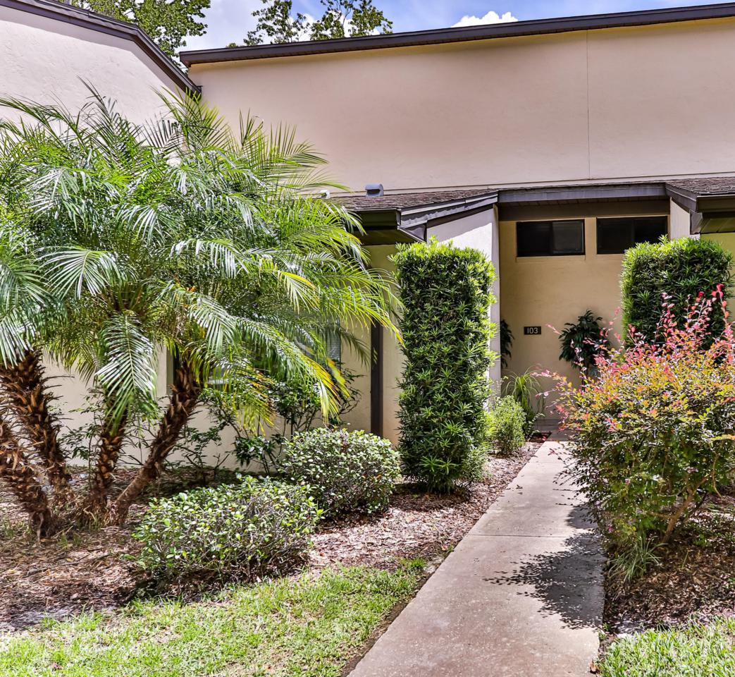 1637 Paradise Circle - Photo 1