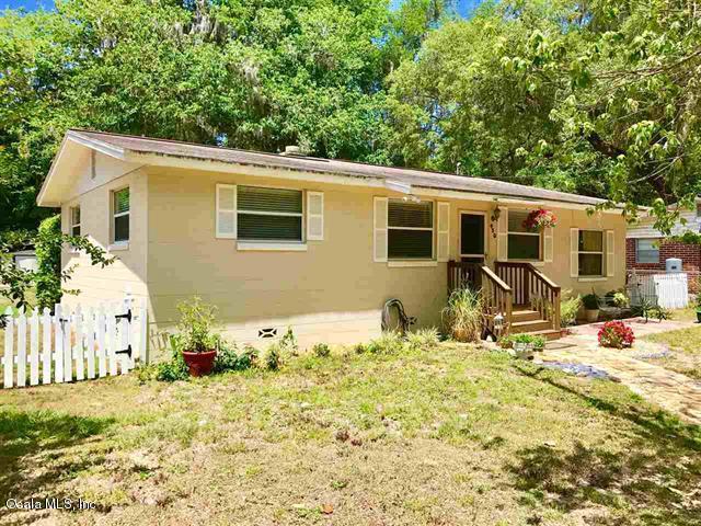 430 73rd Terrace - Photo 1