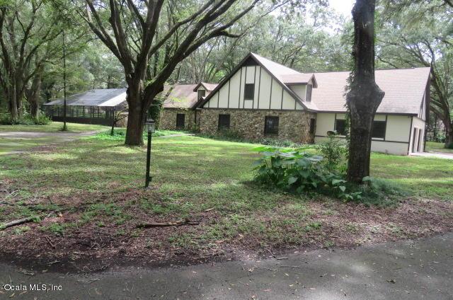 1941 51st Terrace - Photo 1