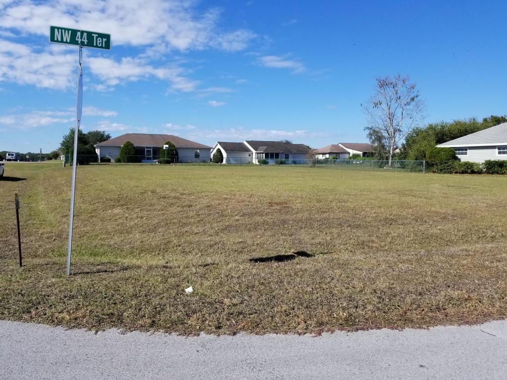 4527 32nd Street - Photo 1