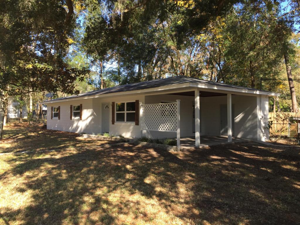 1121 30th Avenue - Photo 1
