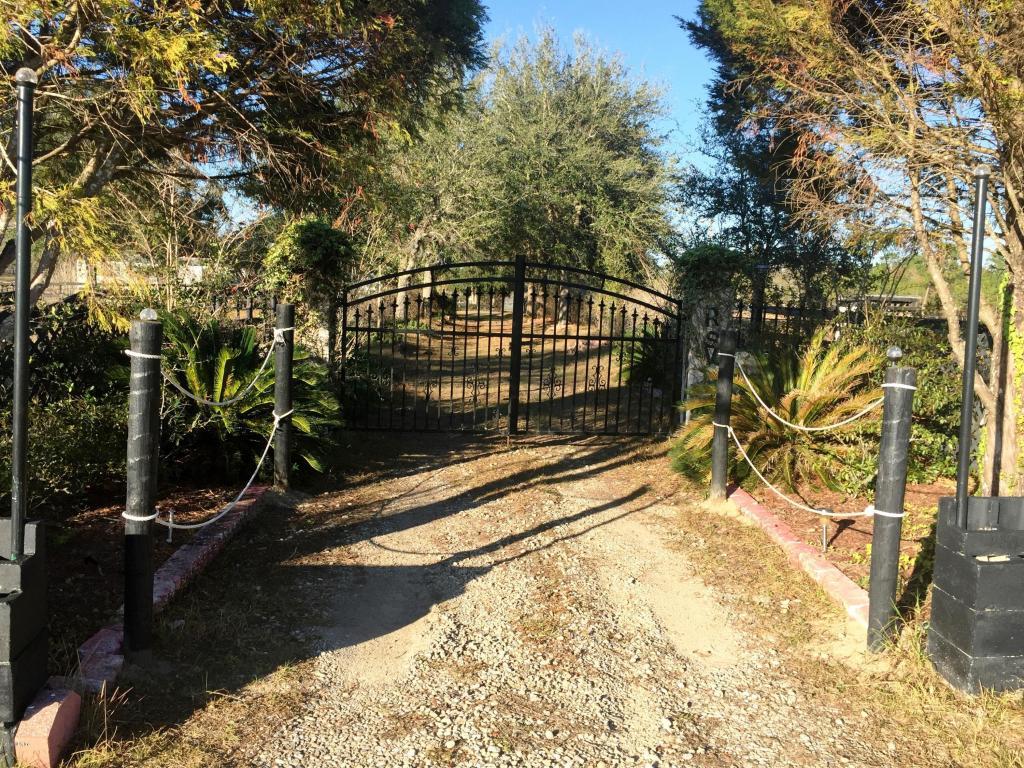 13451 80th Street - Photo 1