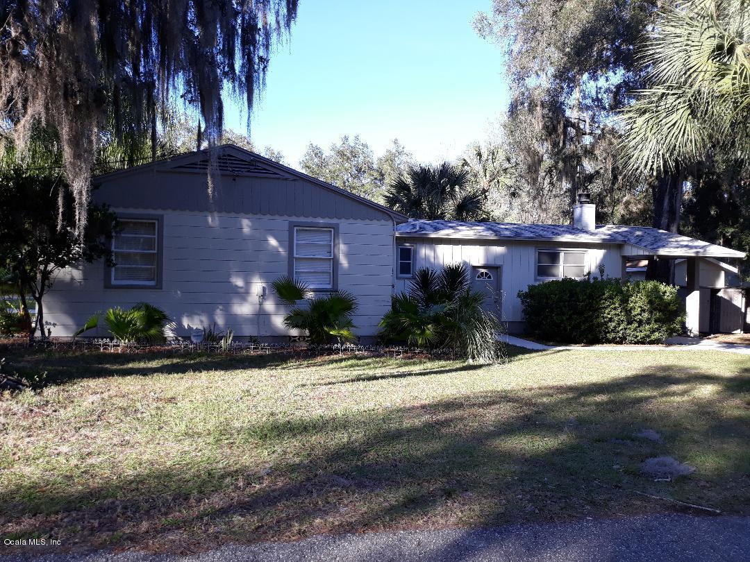233 12th Terrace - Photo 1