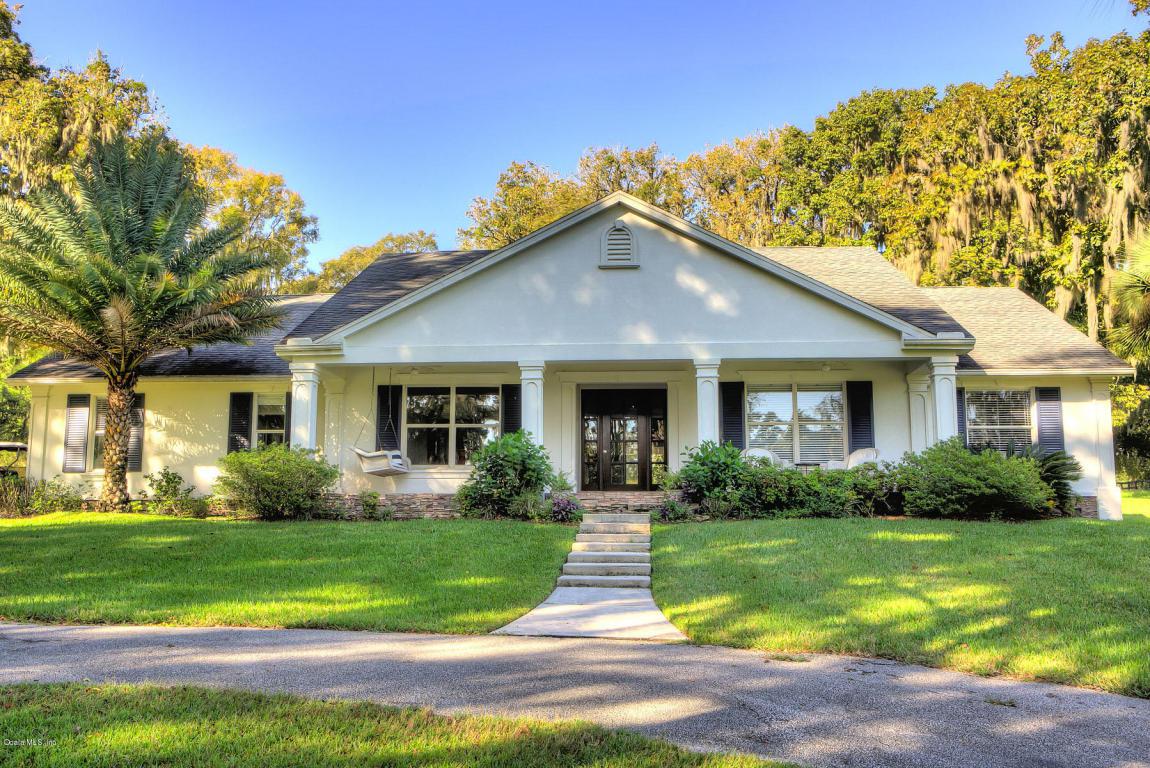 8390 60 Avenue - Photo 1