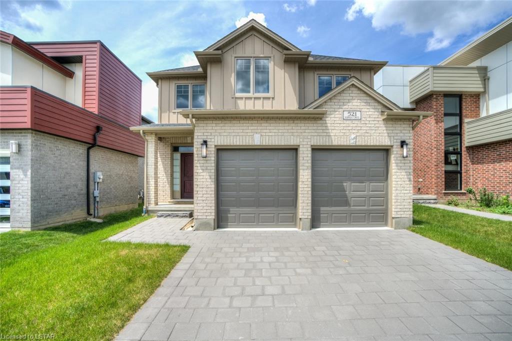 521 Sophia Crescent - Photo 1