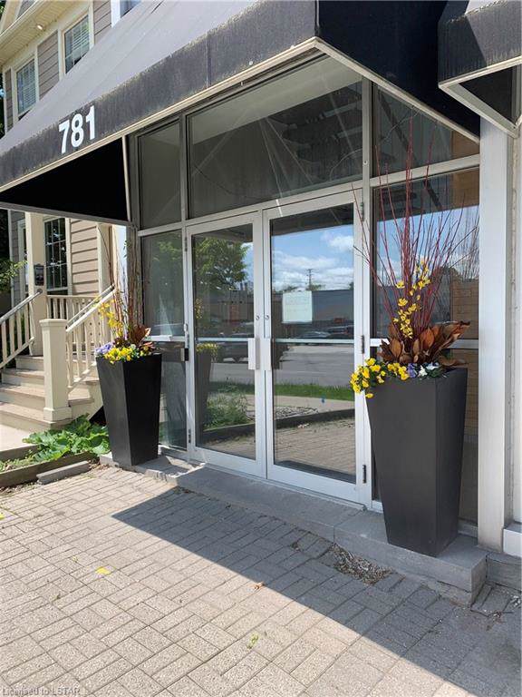 781 Richmond Street - Photo 1