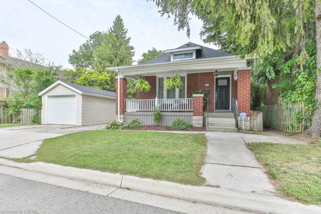 14 Carlton Avenue - Photo 1
