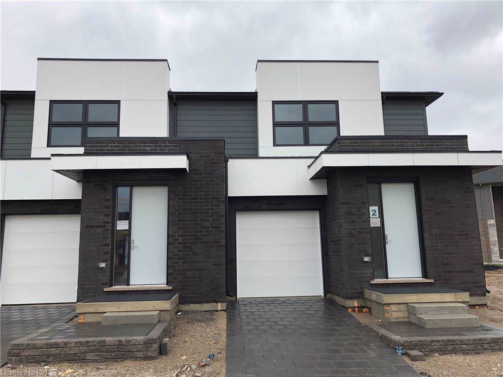 499 Sophia Crescent - Photo 1