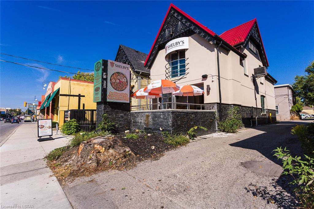 644 Richmond Street - Photo 1