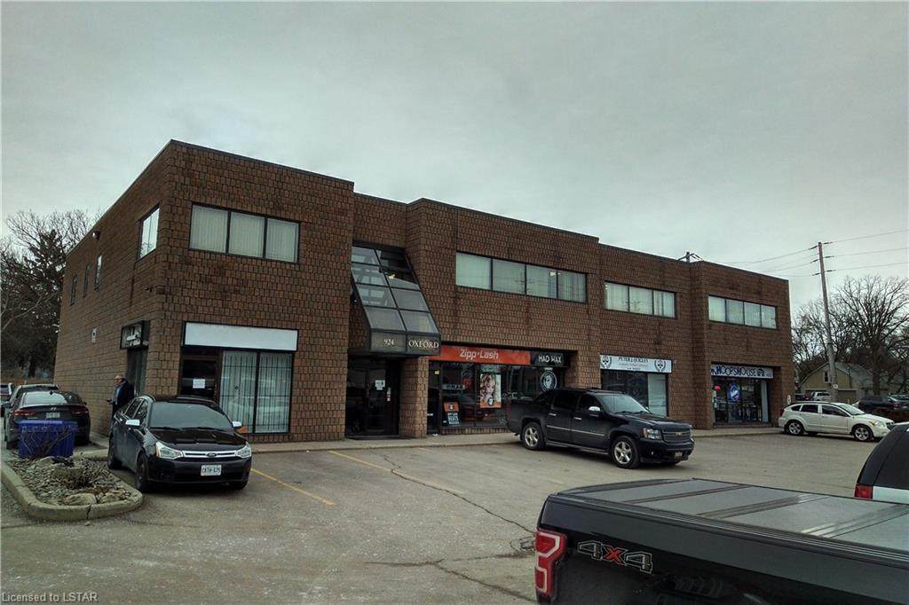 924 Oxford Street - Photo 1