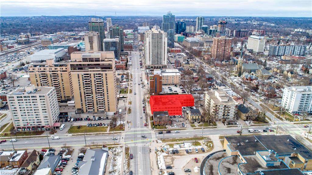 388 Dundas Street - Photo 1
