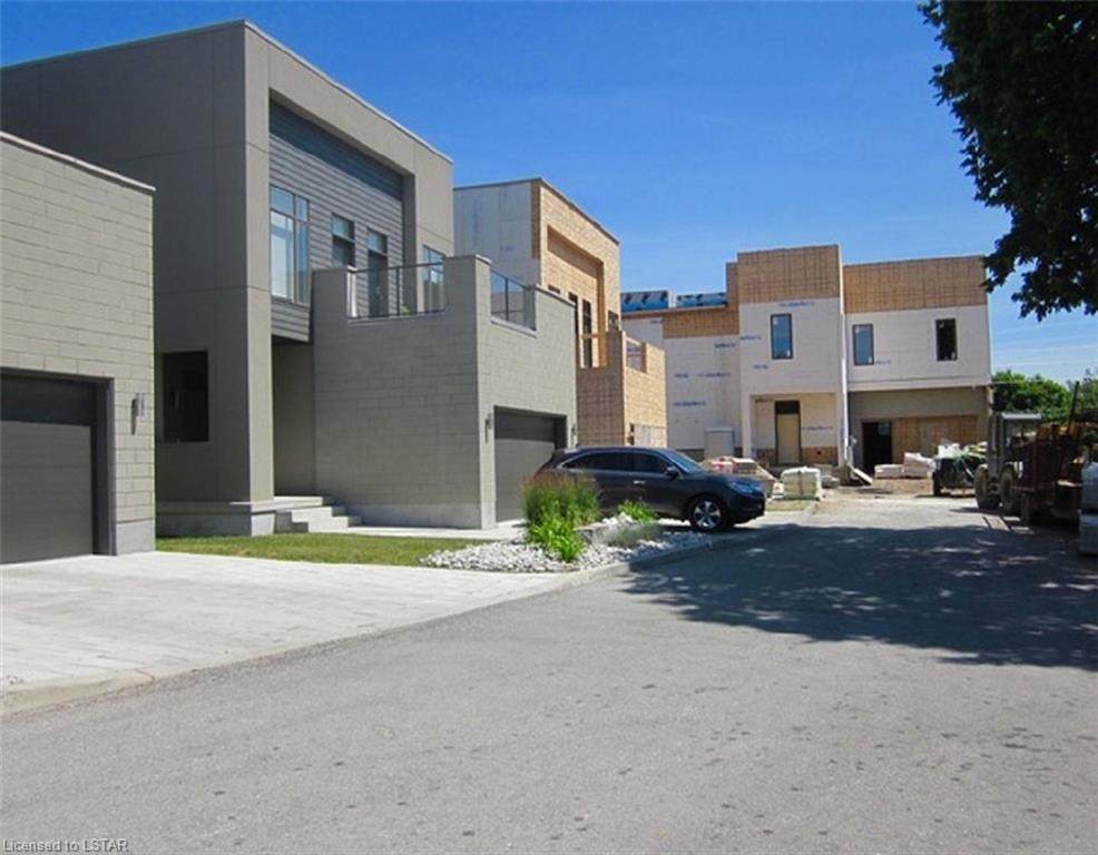 495 Oakridge Drive - Photo 1