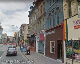 362-364 Richmond Street - Photo 1