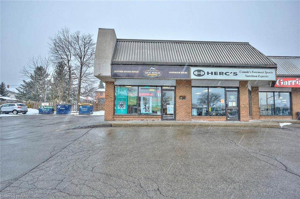 6240 Thorold Stone Road - Photo 1