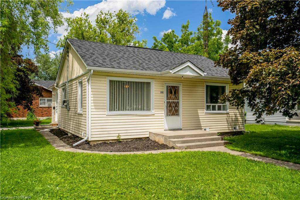 212 Point Street - Photo 1