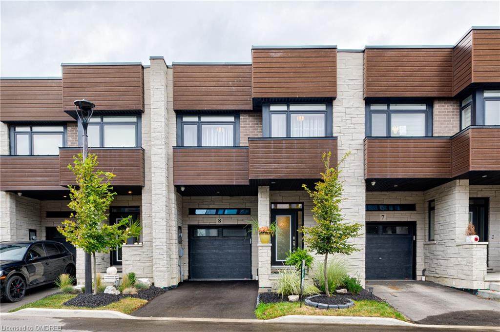 35 Midhurst Heights - Photo 1