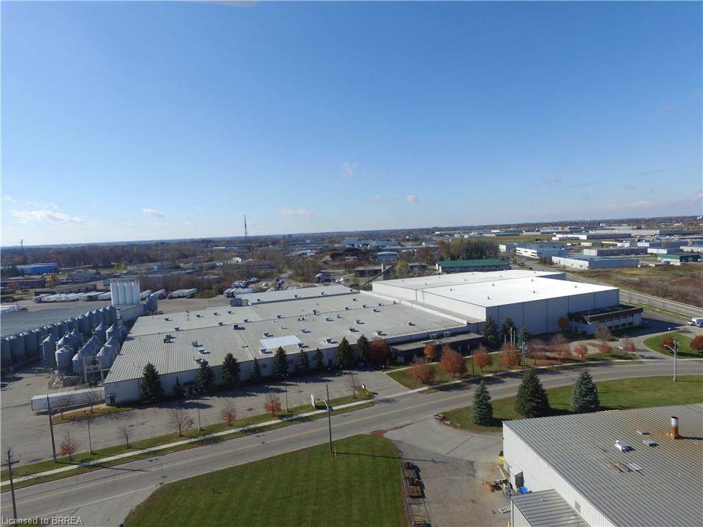 75 Plant Farm Boulevard - Photo 1