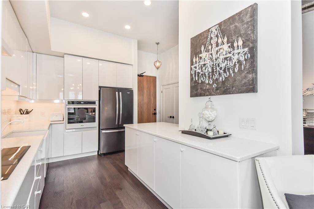 19 Guelph Avenue - Photo 1