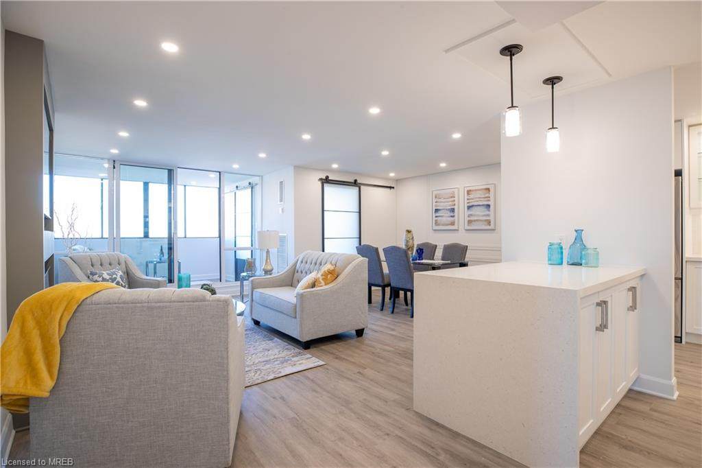 625 The West Mall Street - Photo 1