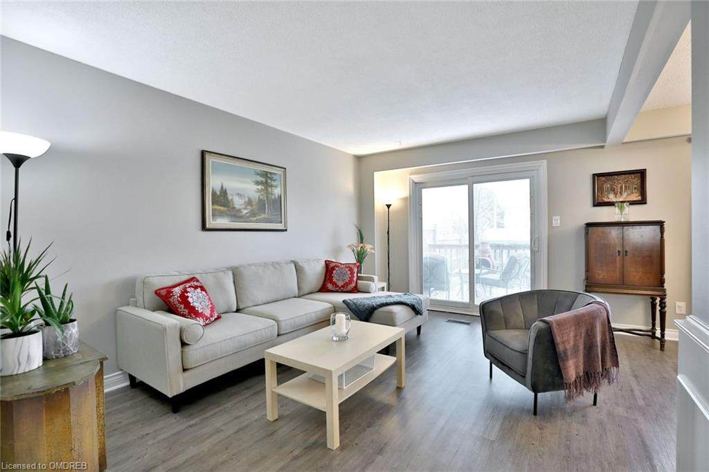 1550 Grosvenor Street - Photo 1